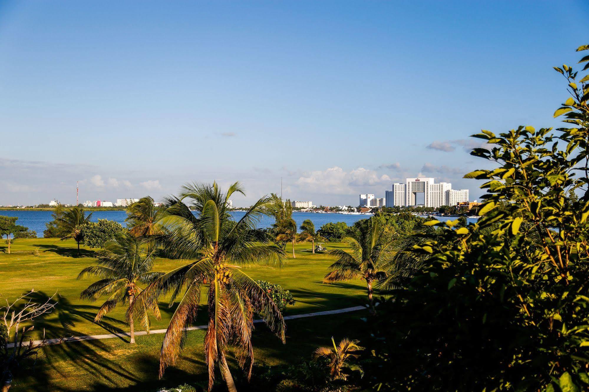 Hostel Natura Cancun Dış mekan fotoğraf